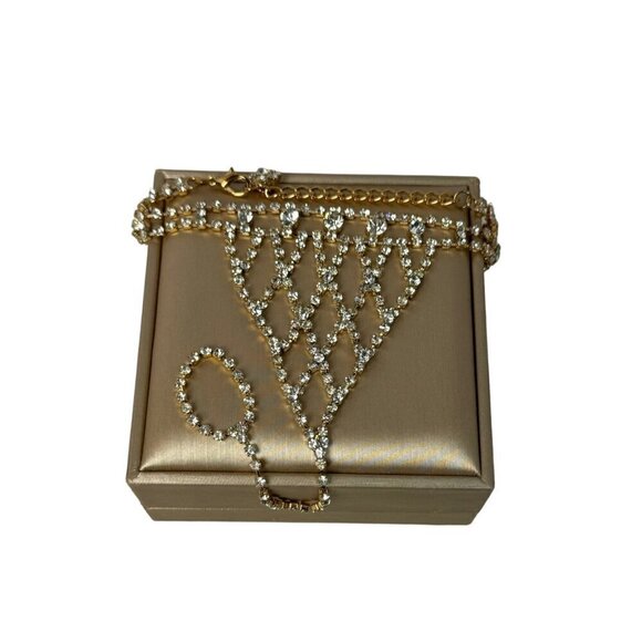 New Gold Chain Mesh Bracelet With Connecting Ring With Rhinestones For Women - Picture 6 of 10